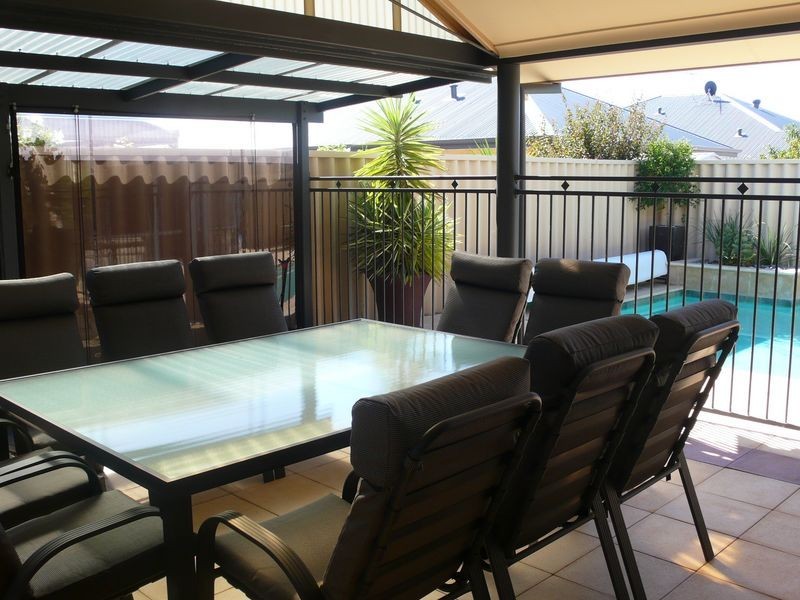 7 Tranquil Gardens, Atwell WA 6164