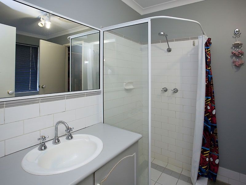 12/2 Glennis Close, Gosnells WA 6110