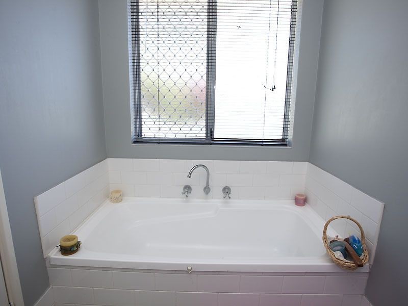 12/2 Glennis Close, Gosnells WA 6110