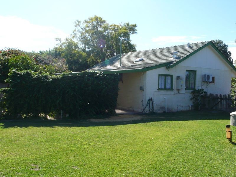 13 Melvin Avenue, Thornlie WA 6108