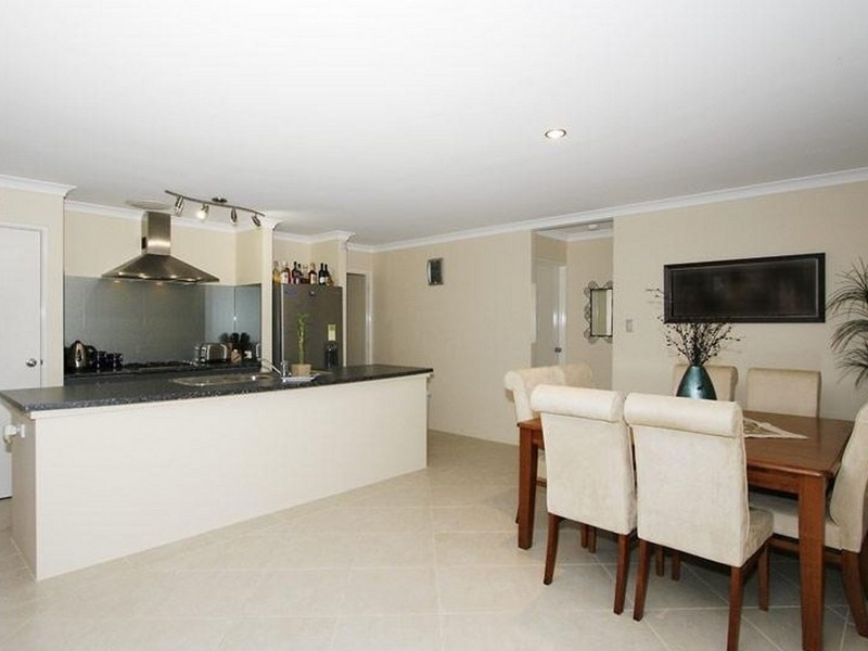 56 Milano Loop, Seville Grove WA 6112
