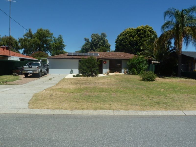 12 Oriole Way, Thornlie WA 6108