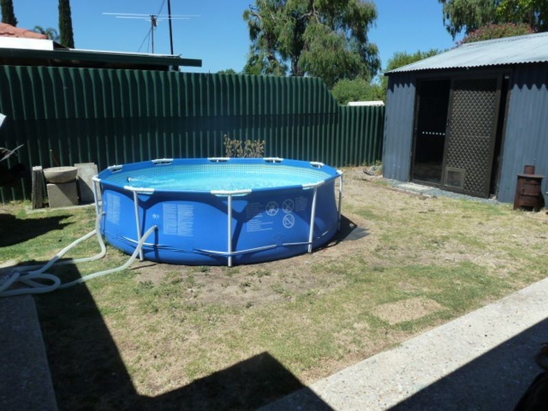 12 Oriole Way, Thornlie WA 6108