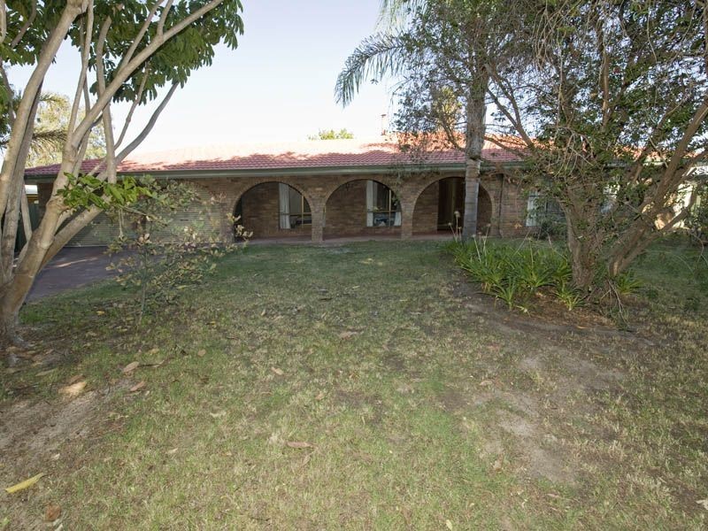 10 Pilot Road, Huntingdale WA 6110