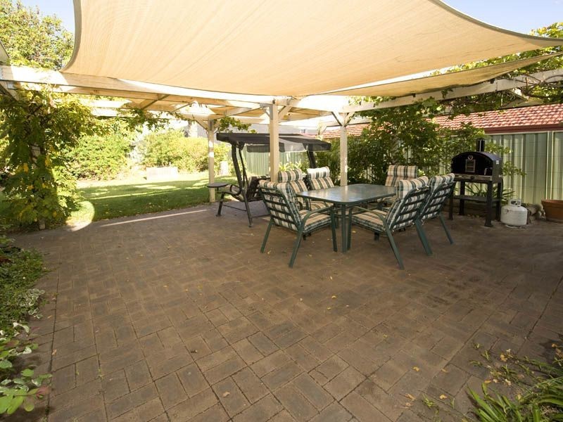 10 Pilot Road, Huntingdale WA 6110