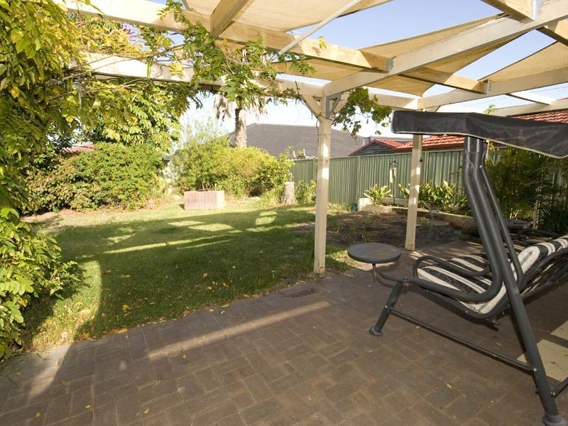 10 Pilot Road, Huntingdale WA 6110