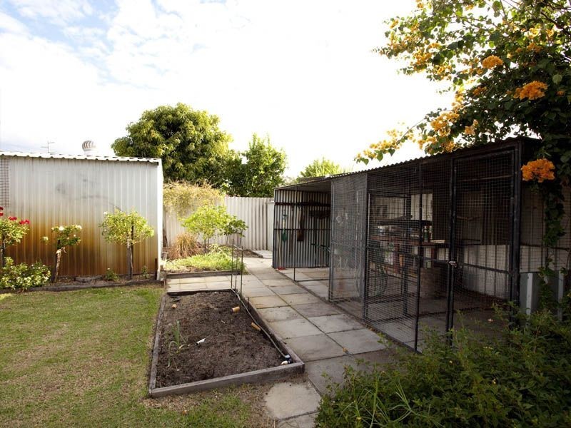 10 Hester Street, Langford WA 6147