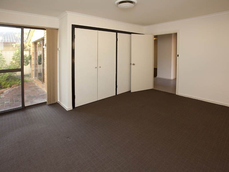 14 Grenadier Drive, Thornlie WA 6108