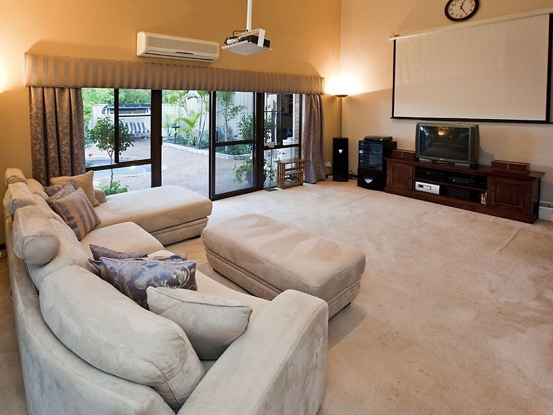 25 Matfield Way, Gosnells WA 6110