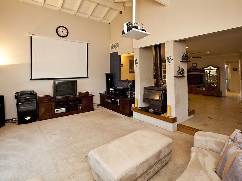 25 Matfield Way, Gosnells WA 6110