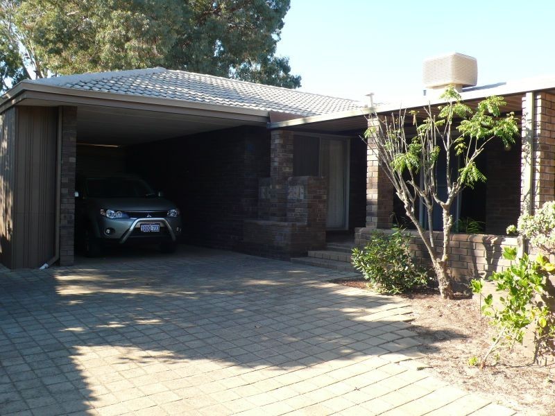 4 Cavell  Place, Huntingdale WA 6110