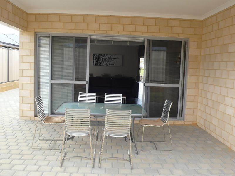 14 Bhutan Street, Aubin Grove WA 6164