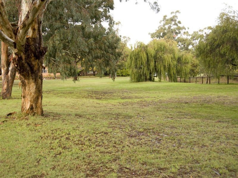 22 Culligan Road, Thornlie WA 6108