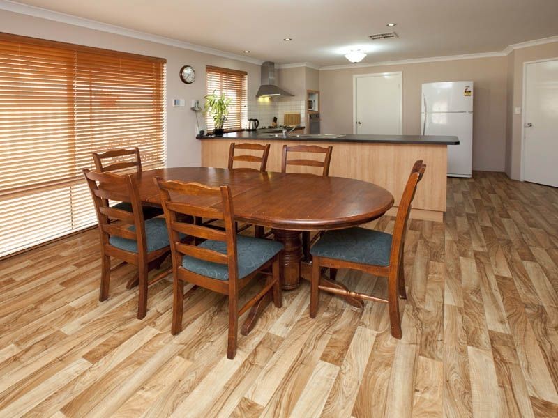 28 Copperback Circle, Huntingdale WA 6110