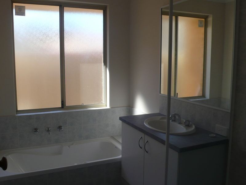 8/20 Fremantle Road, Gosnells WA 6110