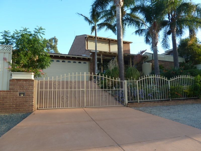 7 Onyx Road, Mount Richon WA 6112