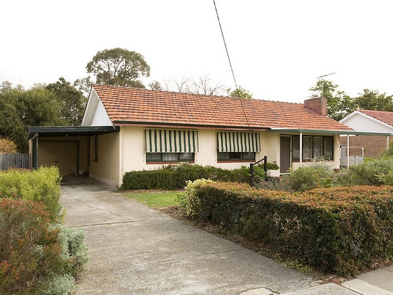 45 Thornlie Avenue, Thornlie WA 6108