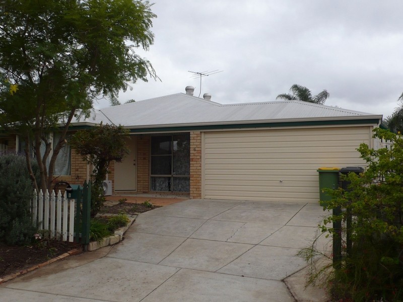 6 Telfer Place, Kenwick WA 6107