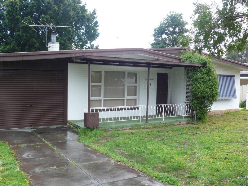 19 Badbury Road, Armadale WA 6112