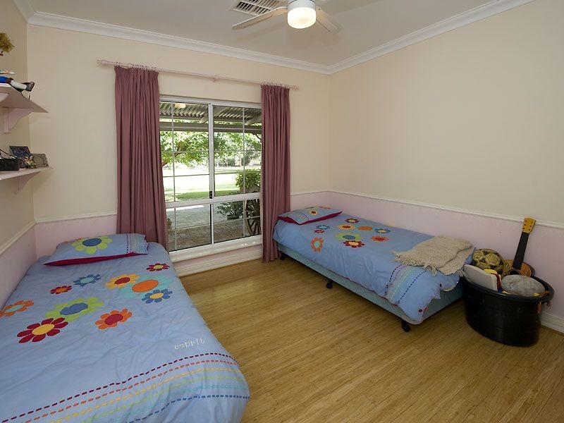 5 Owsten Court, Banjup WA 6164