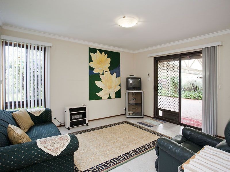 28 Helena Crescent, Thornlie WA 6108