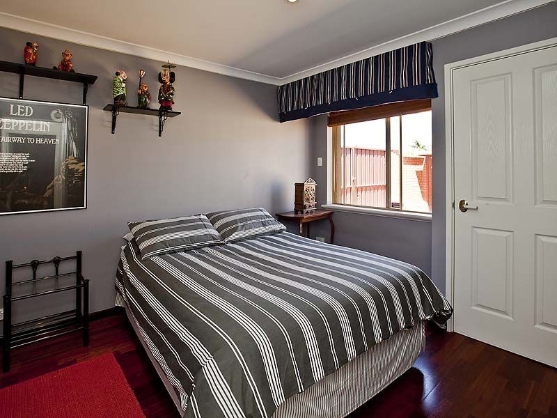 2 Myrtle Court, Thornlie WA 6108