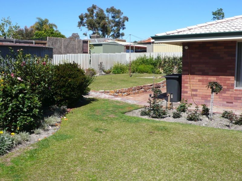 21 Jardine Court, Thornlie WA 6108