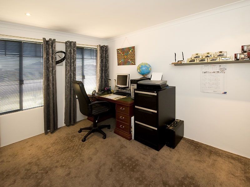 1 Jacksonia Gate, Canning Vale WA 6155