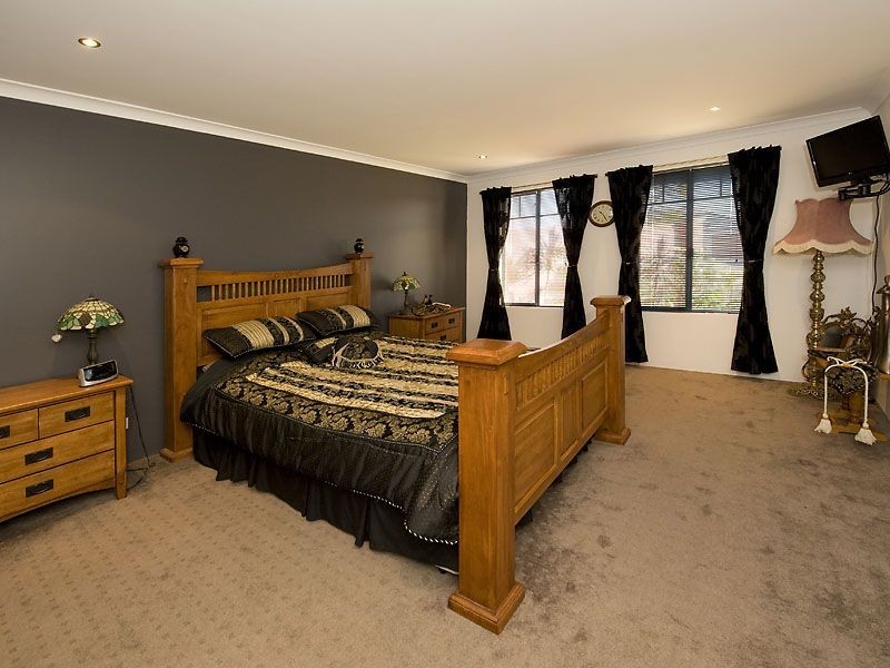 1 Jacksonia Gate, Canning Vale WA 6155