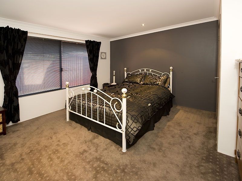 1 Jacksonia Gate, Canning Vale WA 6155