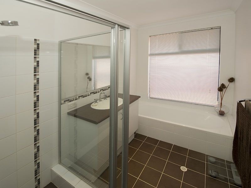 1 Jacksonia Gate, Canning Vale WA 6155