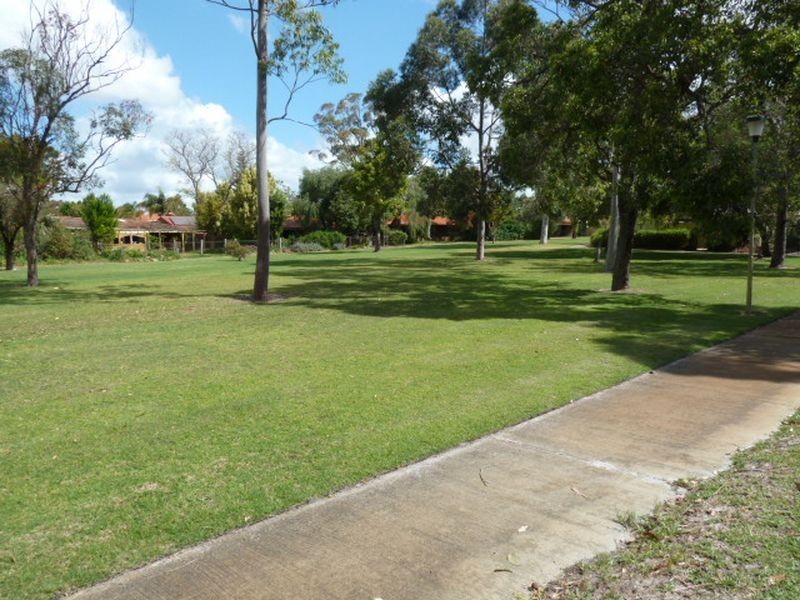 4 Hume Road, Thornlie WA 6108