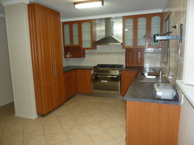 4 Hume Road, Thornlie WA 6108