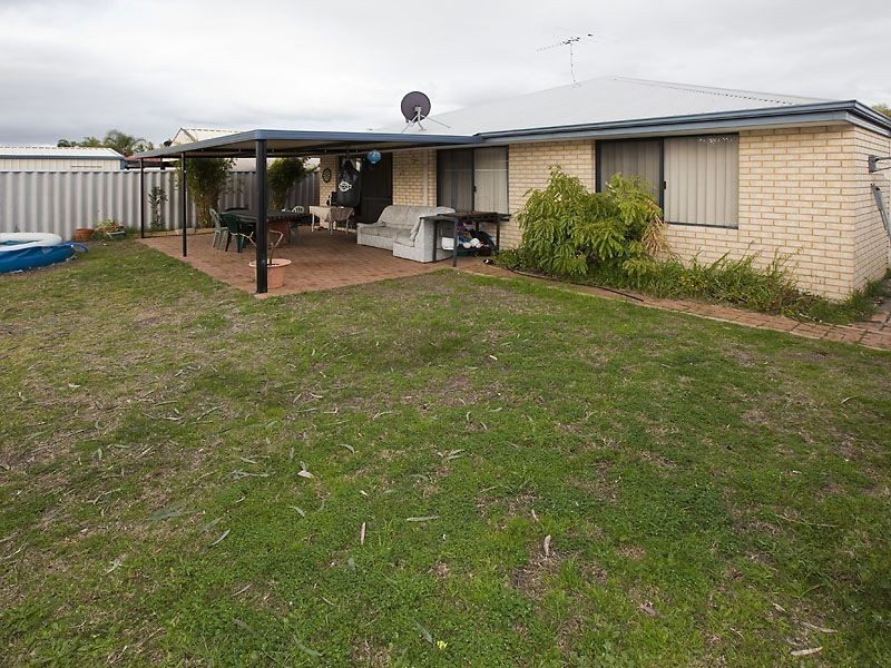 10A Bindoon Loop, Huntingdale WA 6110