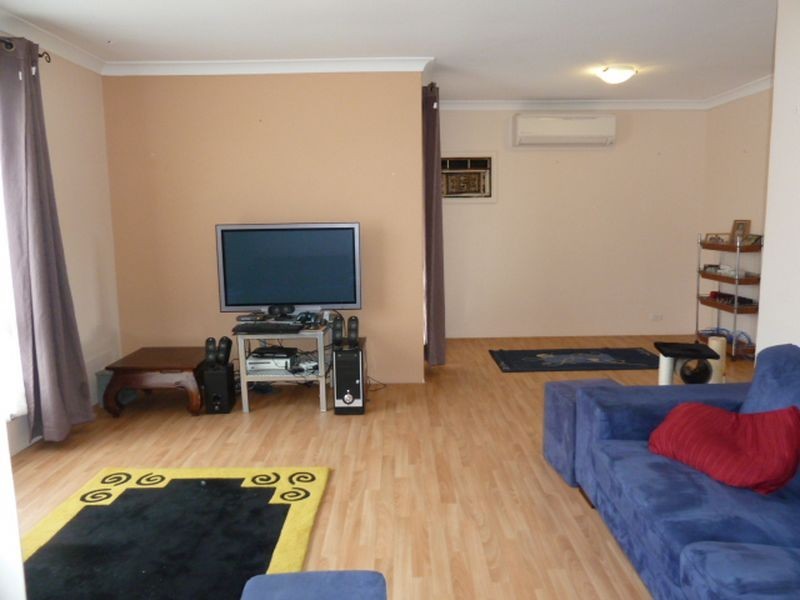 36 Hargrave Drive, Thornlie WA 6108