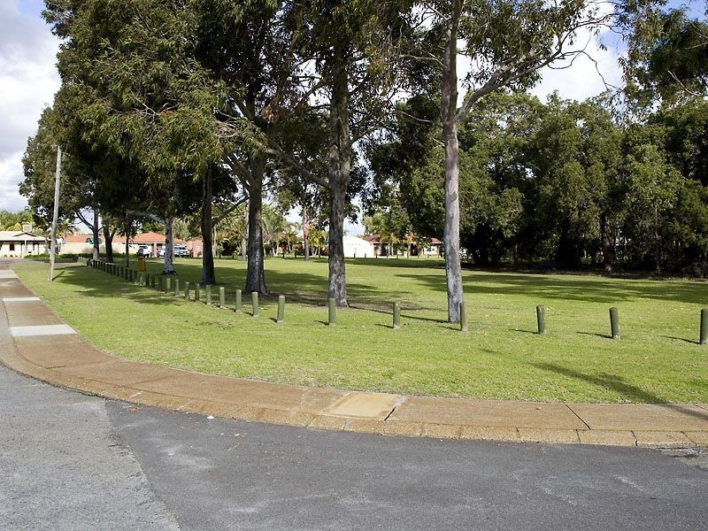 9 Fulmar Street, Thornlie WA 6108