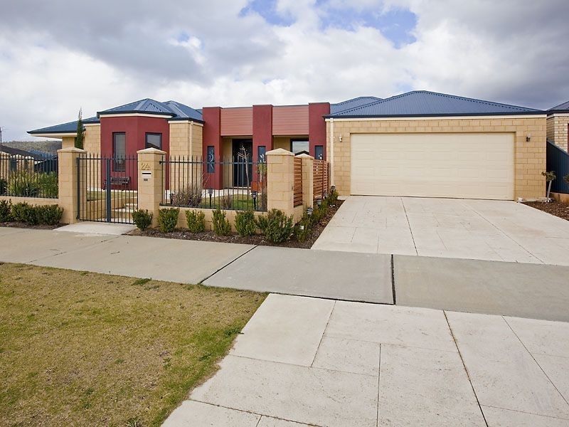 24 Plaistowe Boulevard, Darling Downs WA 6122