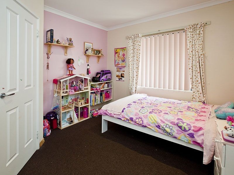 24 Plaistowe Boulevard, Darling Downs WA 6122