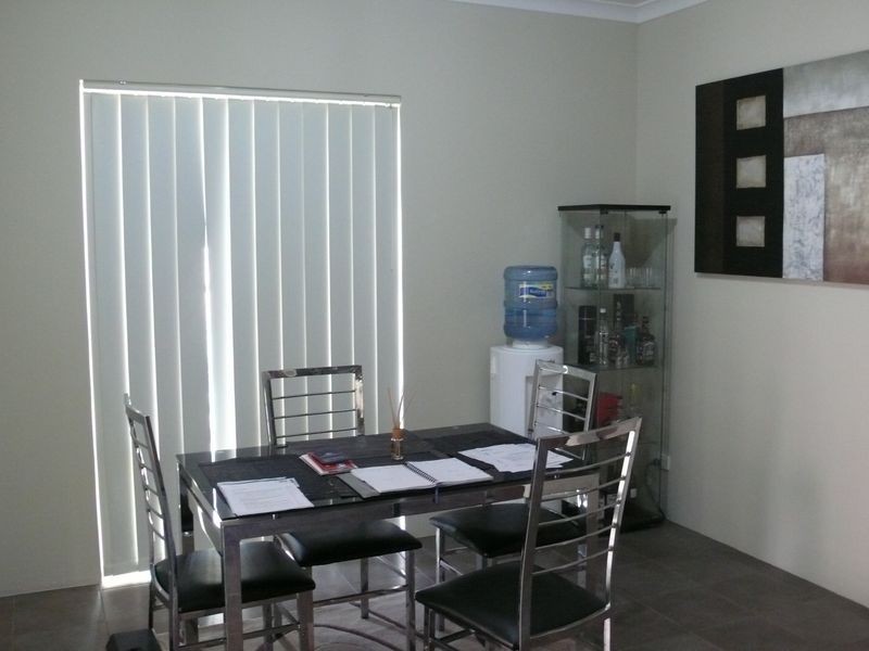33 Astroloma Drive, Success WA 6164