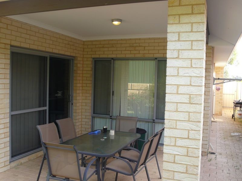 33 Astroloma Drive, Success WA 6164