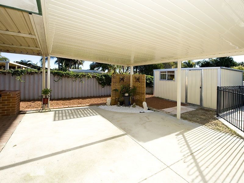17 Morgan Road, Seville Grove WA 6112