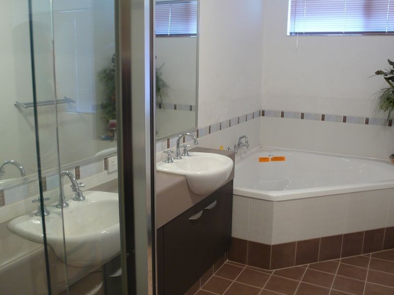8 Miami Link, Langford WA 6147