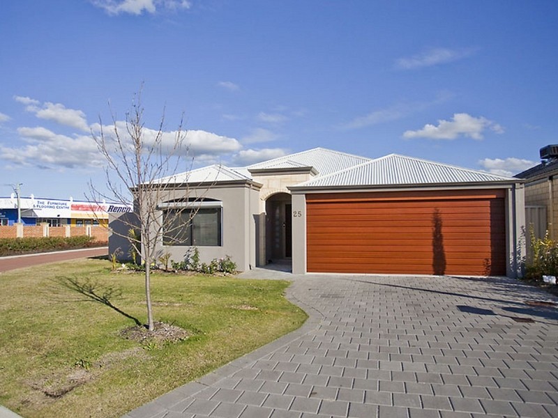 25 Carlton Loop, Canning Vale WA 6155