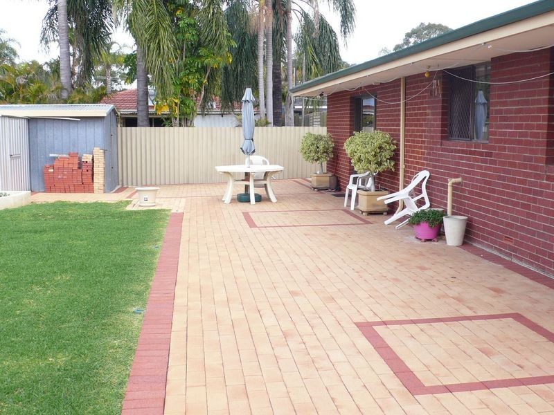 6 Moss Street, Huntingdale WA 6110