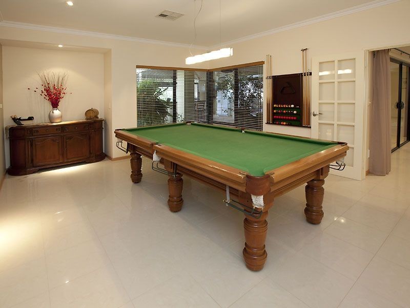 10 Corsham Gardens, Canning Vale WA 6155
