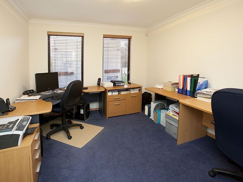 10 Corsham Gardens, Canning Vale WA 6155