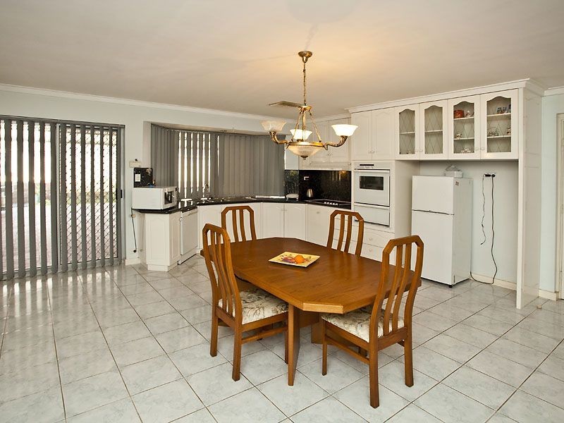 5 Buninyong Road, Greenmount WA 6056