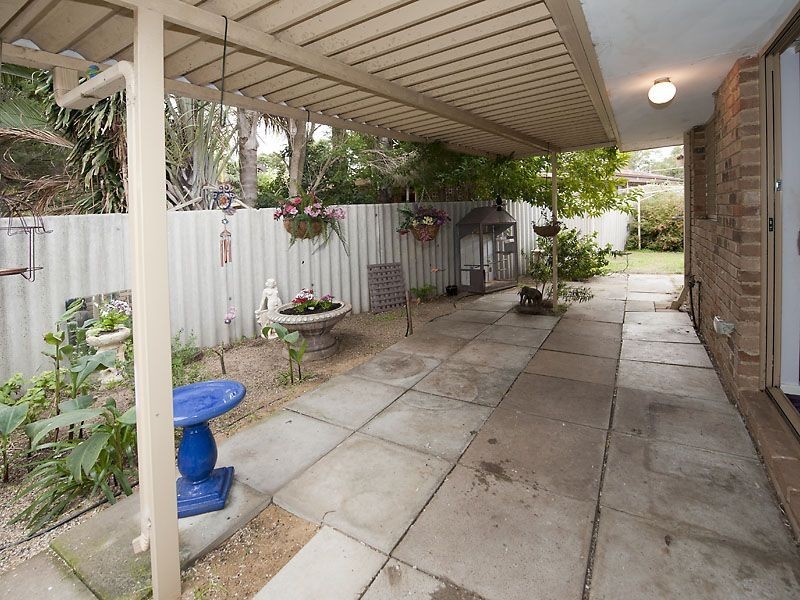 13/10 Dawson Avenue, Forrestfield WA 6058