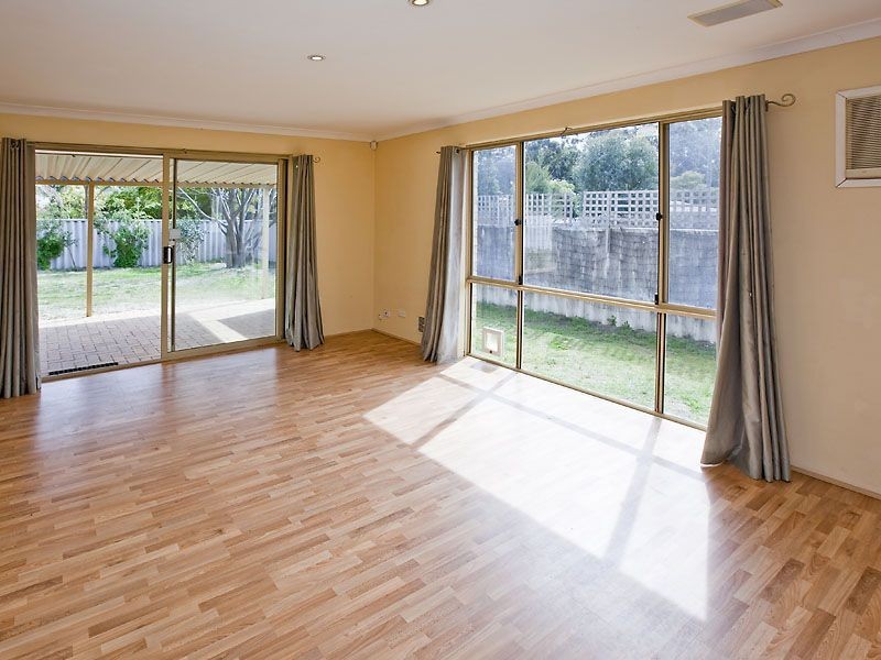 1 Flowerwood Way, Huntingdale WA 6110