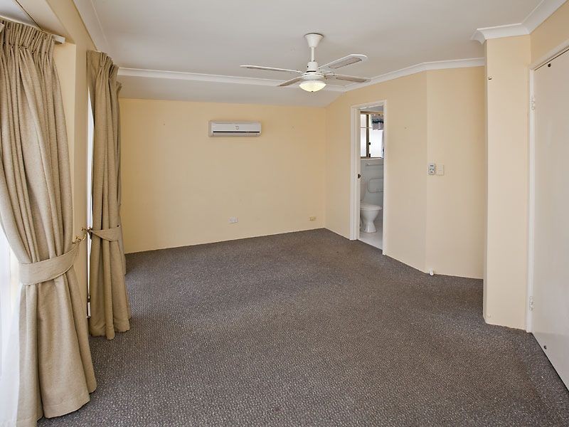 1 Flowerwood Way, Huntingdale WA 6110